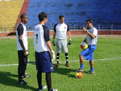 Conversando com os goleiros do Taboão